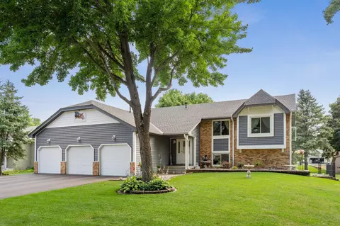 10729 Lincoln St NE, Blaine, MN 55434