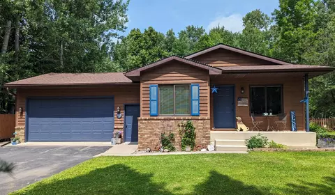 2220 Crabtree Blvd, International Falls, MN 56649