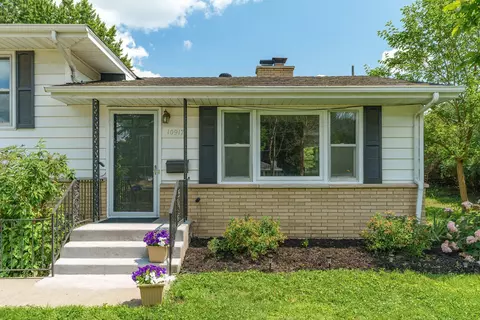 10917 Rich Ave S, Bloomington, MN 55437