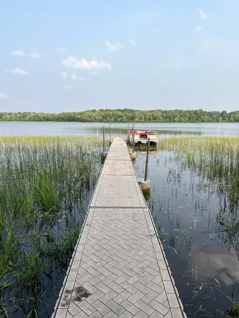25207 Buck Dr, Bovey, MN 55709