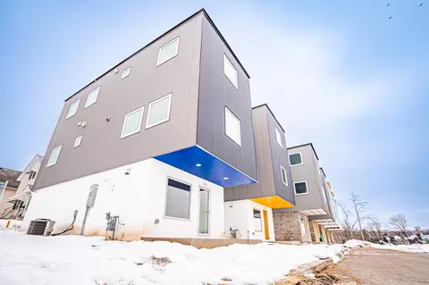 445 N Rivoli, Saint Paul, MN 55130