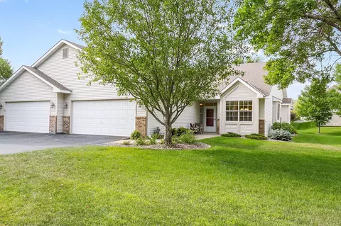 8960 212th St W, Lakeville, MN 55044