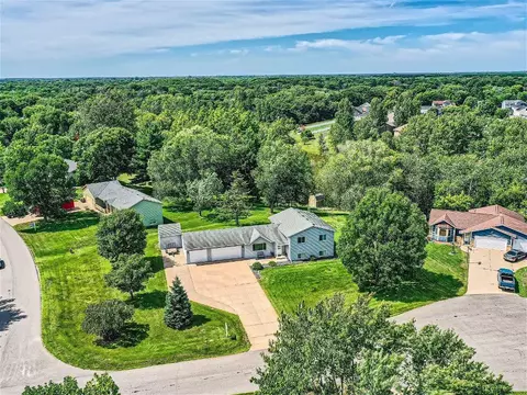 1095 Bear Cir NE, Cambridge, MN 55008