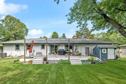 617 Pearson Pkwy, Brooklyn Park, MN 55444