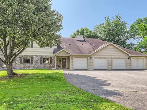 1933 Fox Ridge Dr #B, West Saint Paul, MN 55118