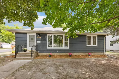 6801 Clinton Ave, Richfield, MN 55423