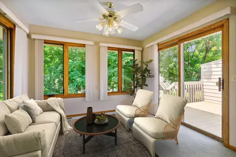 14316 Embassy Way, Apple Valley, MN 55124