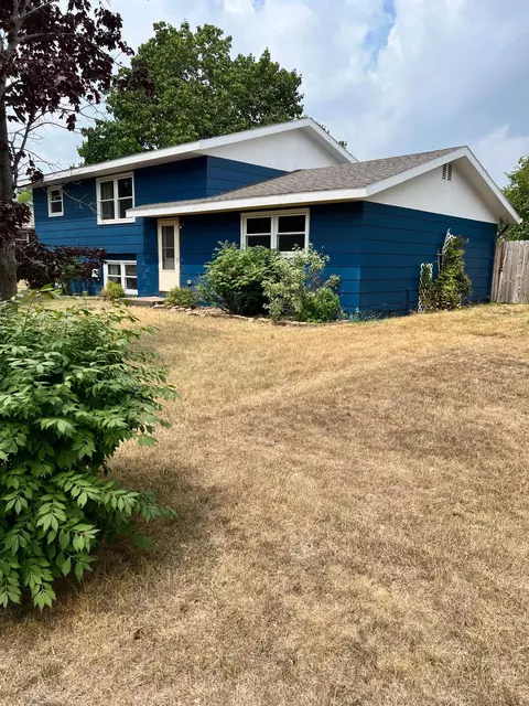 3007 12th St N, Saint Cloud, MN 56303