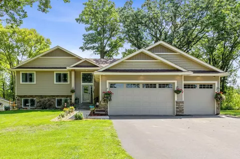 30515 103rd St, Princeton, MN 55371