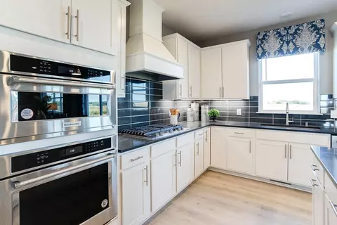 13115 Bauer Dr N, Champlin, MN 55316 photo 8