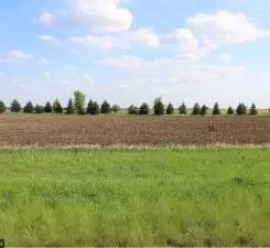 35768 Sharon Prairie Dr, Le Sueur, MN 56058