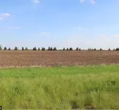 35818 Sharon Prairie Dr, Le Sueur, MN 56058