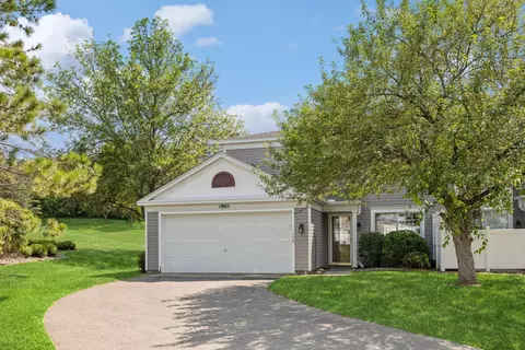 1905 Southcross Dr W #1708, Burnsville, MN 55306
