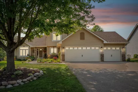 14313 Freeport Trl, Apple Valley, MN 55124
