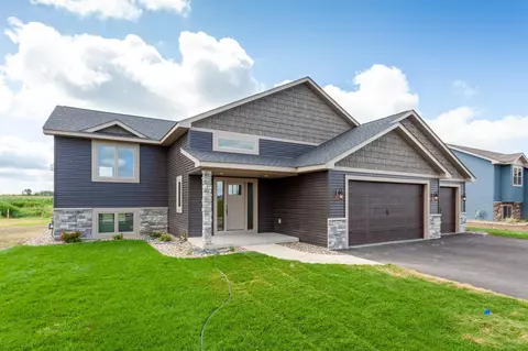2541 Miller Ave, River Falls, WI 54022