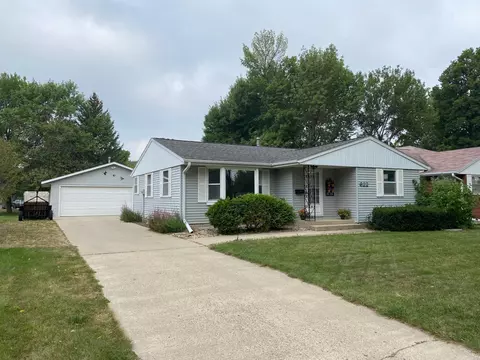 622 Orchard Rd, Worthington, MN 56187