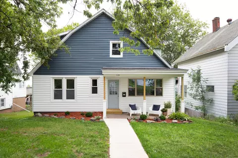 1124 E 10th St, Duluth, MN 55805