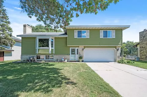 6264 Decatur Ave N, Brooklyn Park, MN 55428