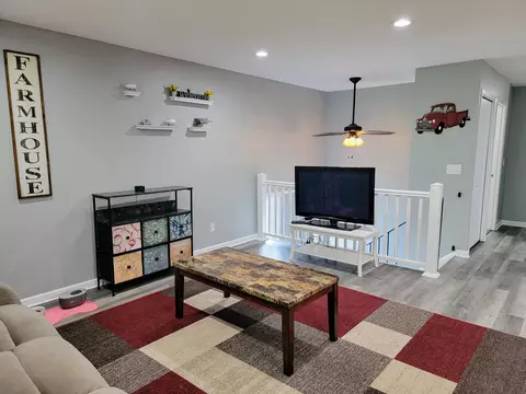 1667 Hickory Ln, Eagan, MN 55122 photo 5