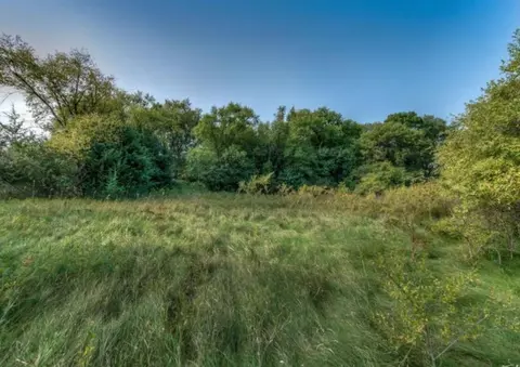 860 Chebek Ln, Hudson, WI 54016