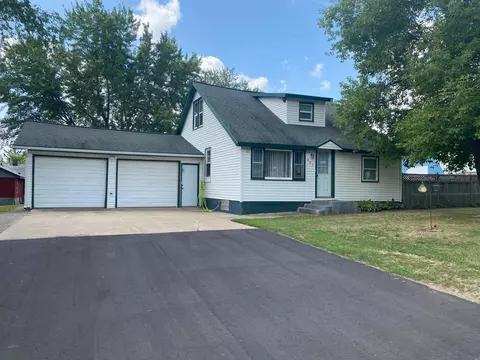 207 Greenwood Ave NW, Wadena, MN 56482
