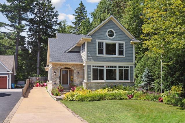 5049 Bald Eagle Ave, White Bear Lake, MN 55110 - Movoto.com