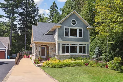 5291 W Bald Eagle Blvd, White Bear Township, MN 55110