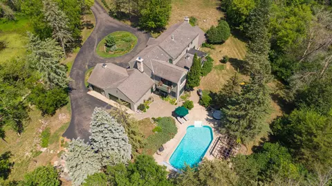 1465 Fox St, Wayzata, MN 55391