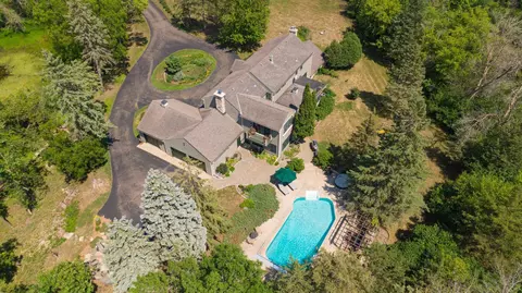 1465 Fox St, Wayzata, MN 55391