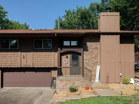 1255 Bridle Path Ct, White Bear Township, MN 55110