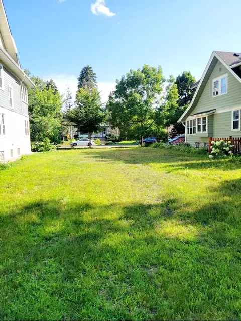 1717 Ashland Ave, Saint Paul, MN 55104