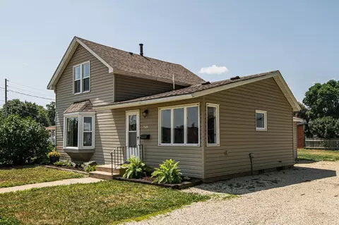 540 Mill St, Zumbrota, MN 55992