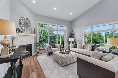 233 Mccarrons Pl W, Roseville, MN 55113
