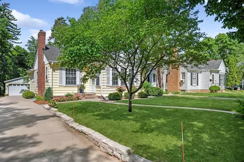 3932 Joppa Ave S, Saint Louis Park, MN 55416