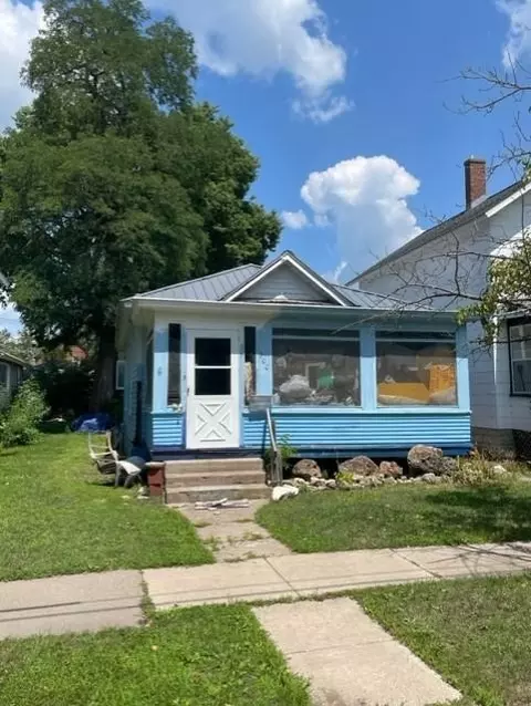 200 E Sanborn St, Winona, MN 55987