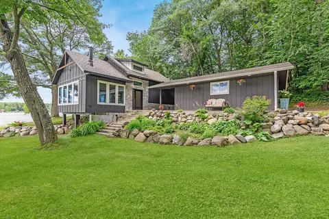 4243 Upper Roy Lake Rd, Nisswa, MN 56468