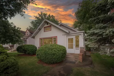4704 15th Ave S, Minneapolis, MN 55407