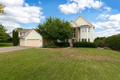 17822 Fruitwood Ln, Eden Prairie, MN 55347