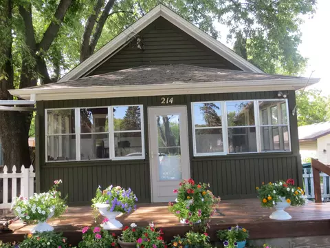 214 Greeley St N, Stillwater, MN 55082