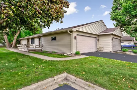 5200 149th St W, Apple Valley, MN 55124