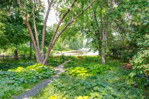 2112 W 89th St, Bloomington, MN 55431