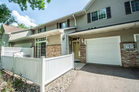 6384 Tahoe Rd, Woodbury, MN 55125