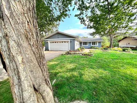 14015 Forest Hill Rd, Eden Prairie, MN 55346
