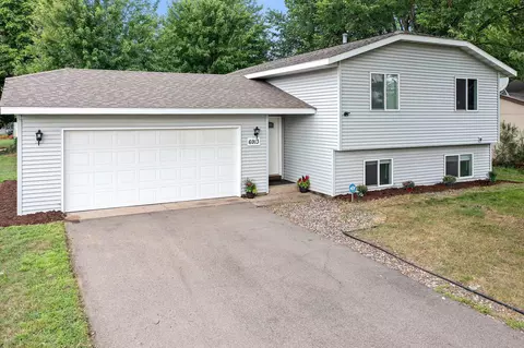 6913 Grimes Ave N, Brooklyn Center, MN 55429