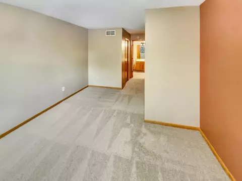 4124 Beaver Dam Rd #165, Eagan, MN 55122 photo 14
