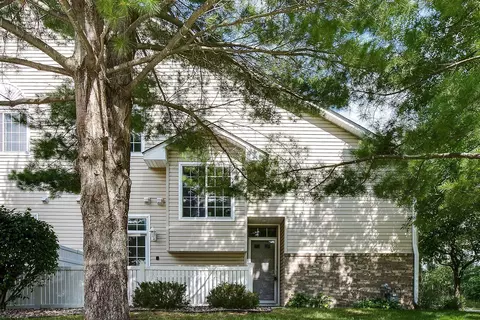 2783 Mallard Dr, Woodbury, MN 55125