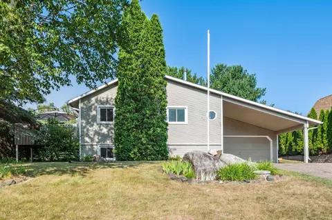897 Maple Dr, Osceola, WI 54020