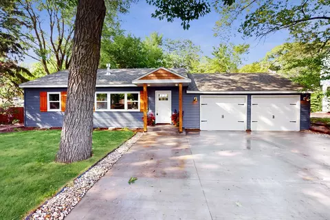 18812 South Ln, Minnetonka, MN 55345