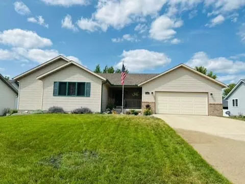 780 18th St NE, Owatonna, MN 55060