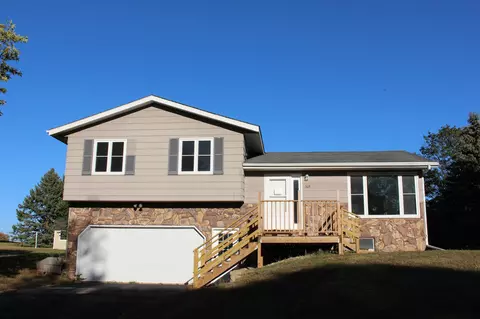 309 Hill St, Russell, MN 56169
